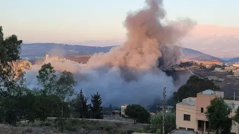 Israel's Airstrikes Target Southeastern Lebanon