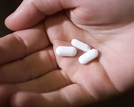 Daily Aspirin Shows Major Benefit in Reducing Colorectal Cancer Relapse, Study Confirms